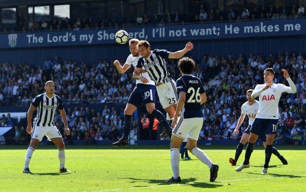 他在投篮时 他在投篮时