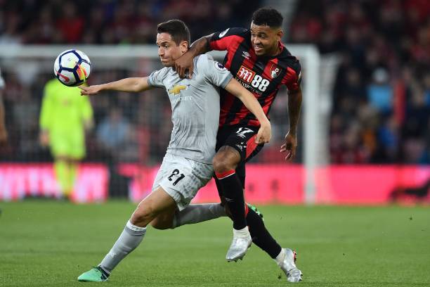 较量中陷入 较量中陷入